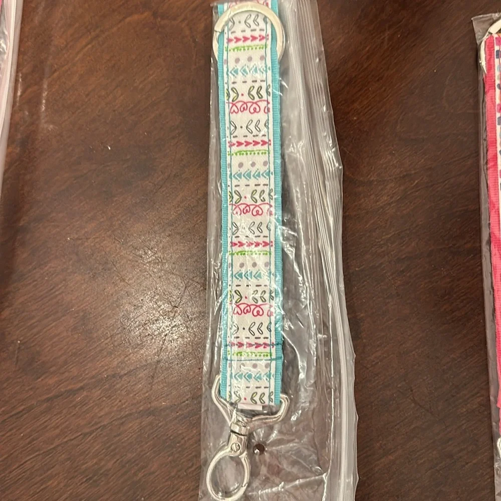 NWT set of 3 Thirty-one hang it up key fobs - Picture 3 of 4